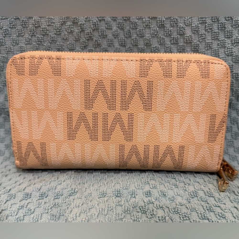 Michael Kors double zipper wallet